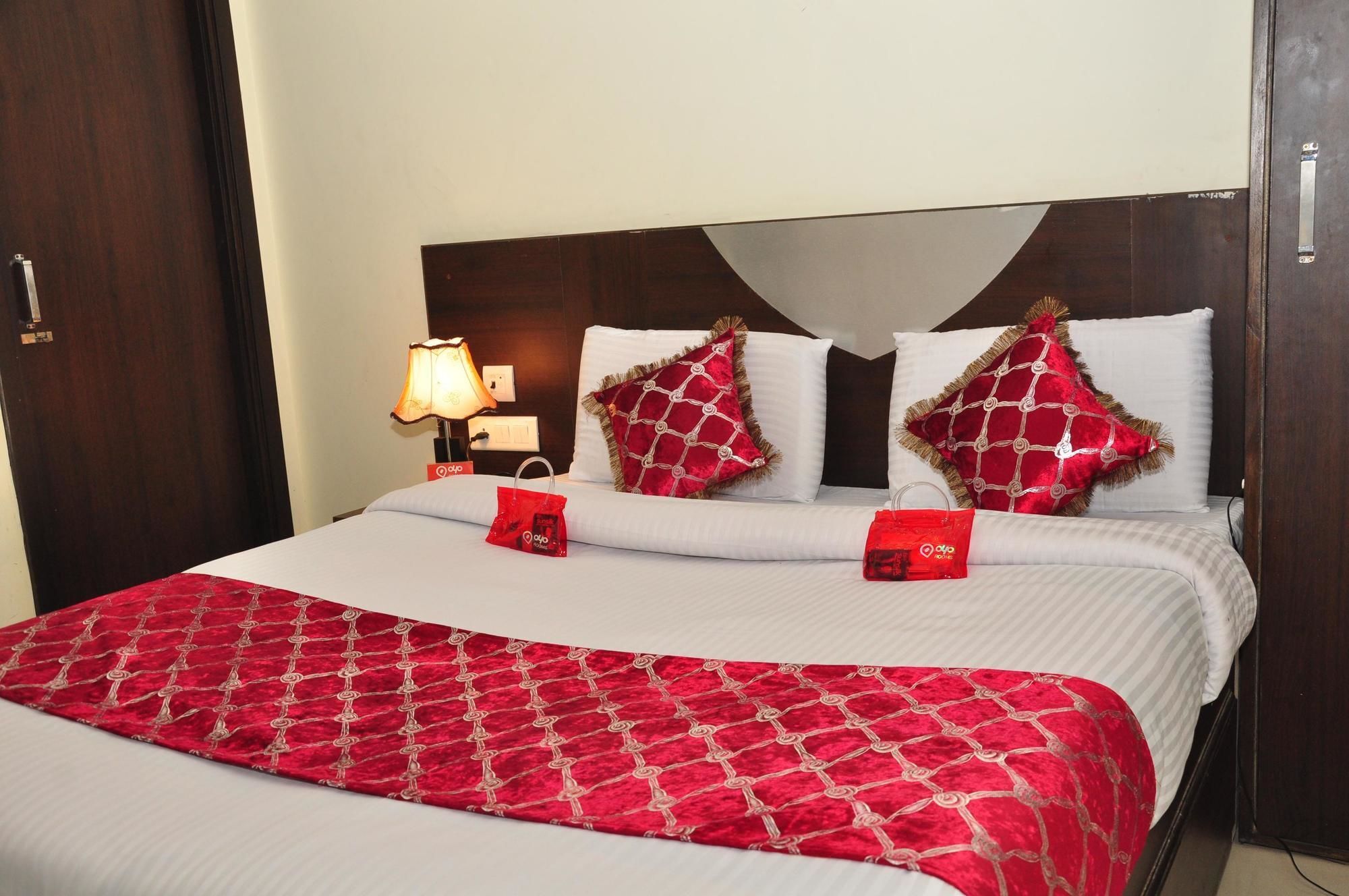 Oyo Rooms City Centre Guru Nanak Bhawan Амритсар Экстерьер фото